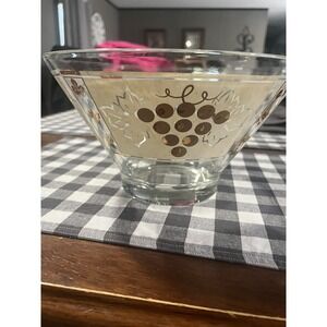 Vintage Anchor Hocking Chips  Bowl Golden Grapes Frosted‎ White